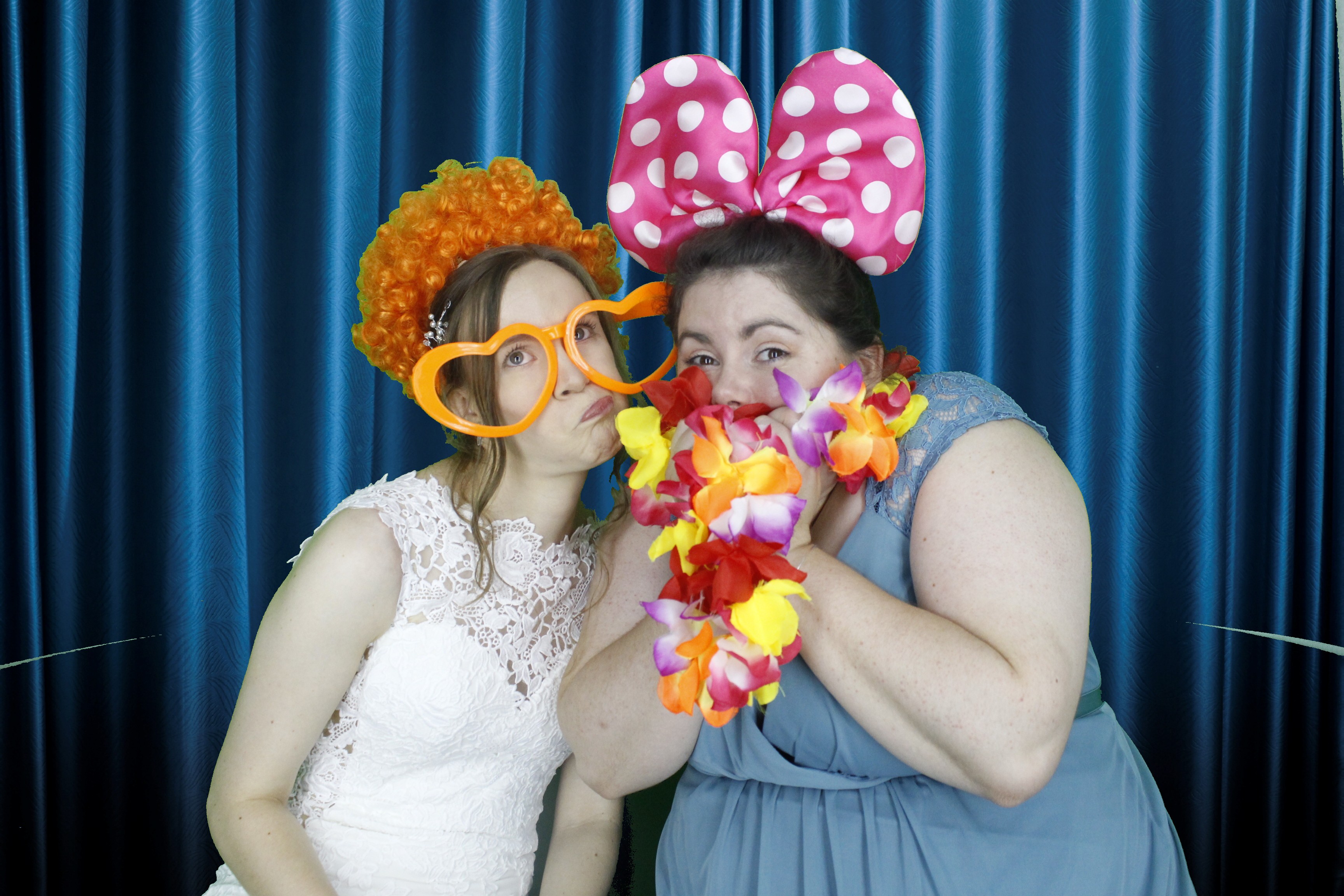 Rebecca and Warren's Wedding | View more photos from the event at gallery.myphotoboothexperience.co.uk/u/MyPhotoBoothExperienceLtd/Rebecca-and-Warrens-Wedding